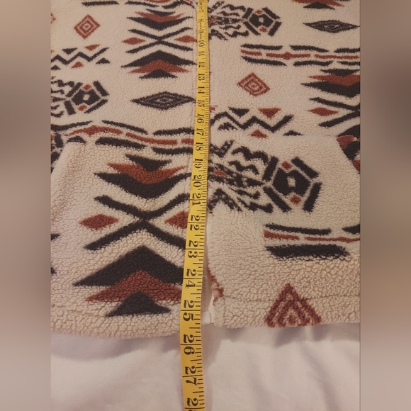 Amazon Cream, Brown And Black Southwestern Patterned Teddy Jacket - Picture 6 of 7